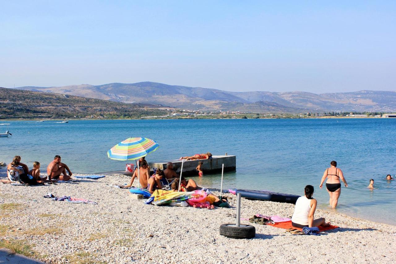 Apartments By The Sea Arbanija, Ciovo - 17332 โตรกีร์ ภายนอก รูปภาพ