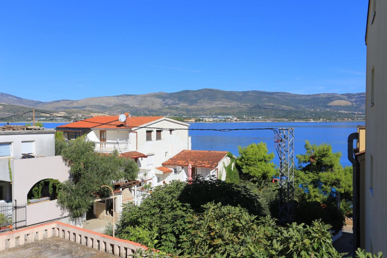 Apartments By The Sea Arbanija, Ciovo - 17332 โตรกีร์ ภายนอก รูปภาพ
